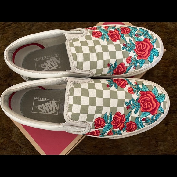 vans slip on rose embroidery